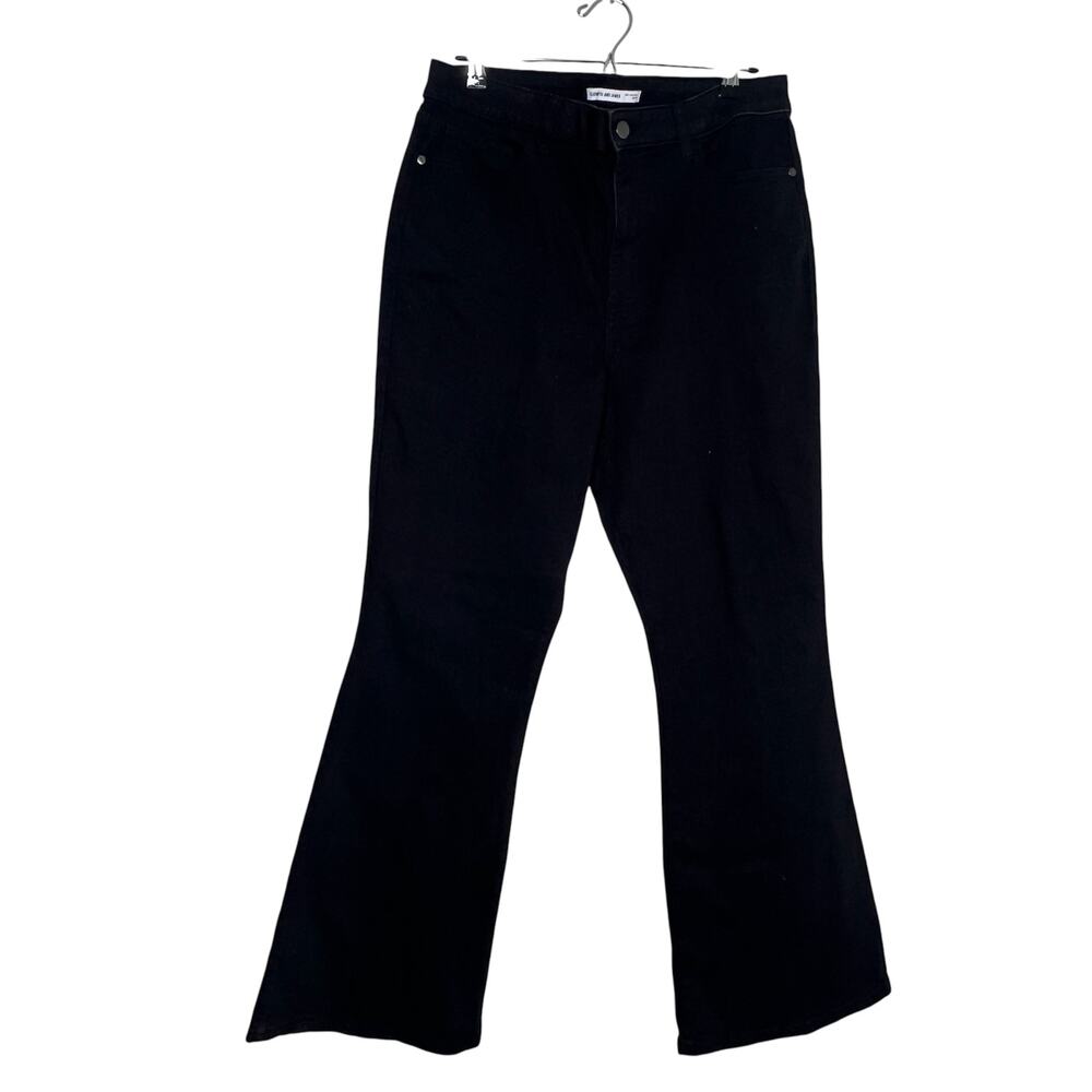 Elizabeth and James Black High Rise Flare Jean Size 14/32